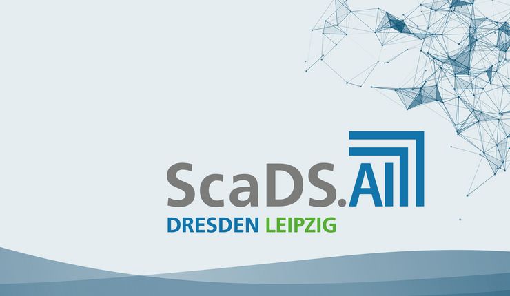 Das Logo des ScaDS.AI Dresden/Leipzig befindet sich in der Mitte des Bildes. Unten schließt eine blaue Wellengrafik das Bild ab. Auf der rechten Seite befindet sich eine dunkelblaue Netzstruktur.